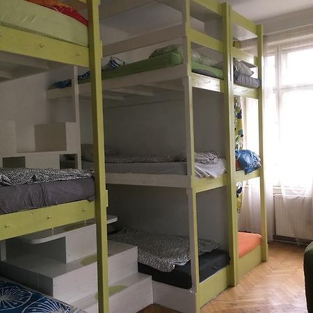Chichilli Hostel Wien Ngoại thất bức ảnh