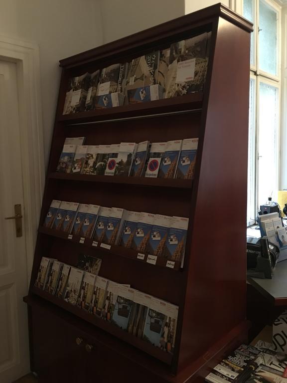 Chichilli Hostel Wien Ngoại thất bức ảnh